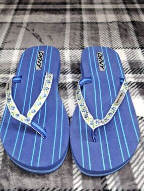 Vintage DKNY Blue Striped Flip Flops with Floral Accent Straps